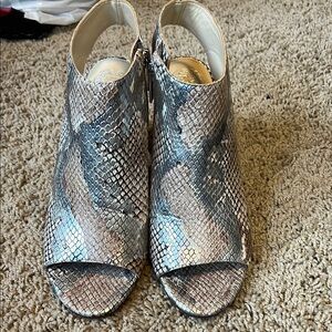 Gray and Brown Mules with Snakeskin Pattern and Open Toe Design